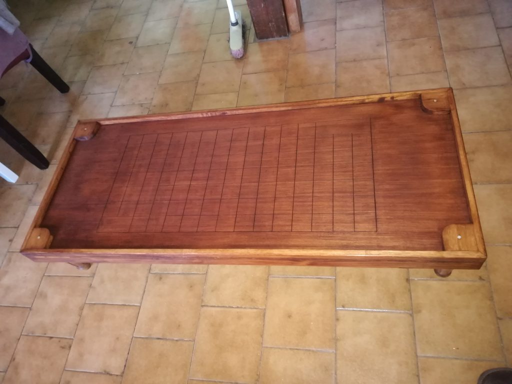 table jeu en bois